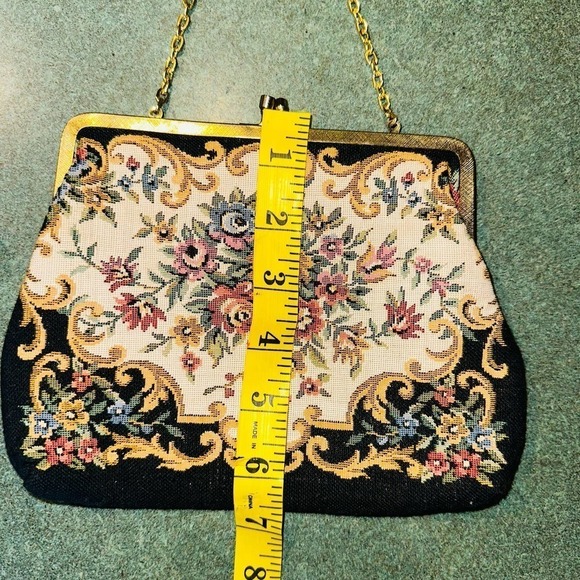 Vintage Walbaeg Hong Kong Tapestry Small Clasp Purse/Clutch - Picture 8 of 10